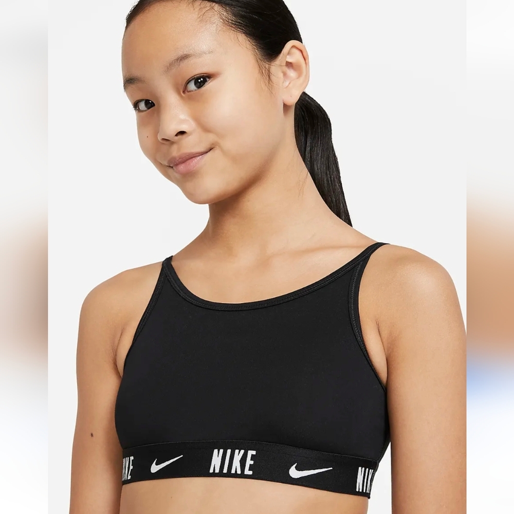 Nike youth trophy Girls sport bra